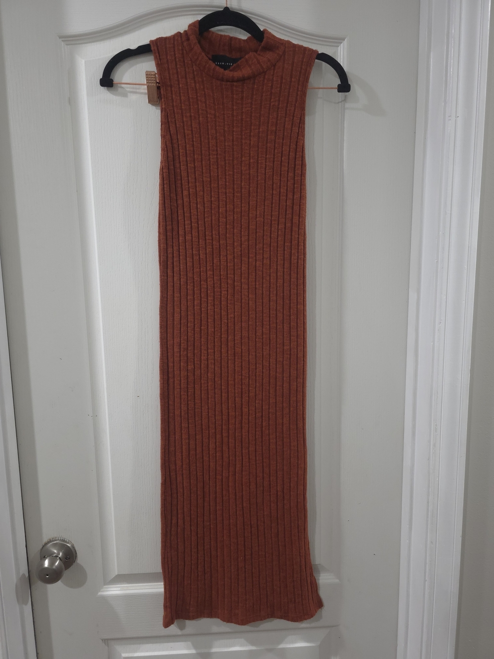 Ribbed Sleeveless Midi Dress in Rust